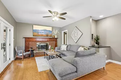 128 W Park Street, Mundelein, IL 60060 - Photo 5