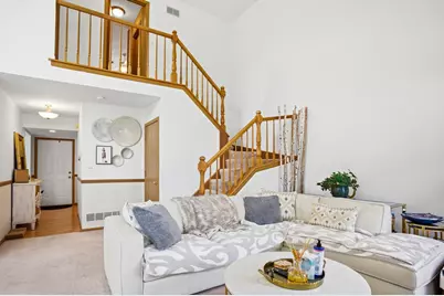 605 Kingsbridge Drive, Carol Stream, IL 60188 - Photo 5