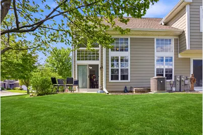 605 Kingsbridge Drive, Carol Stream, IL 60188 - Photo 23