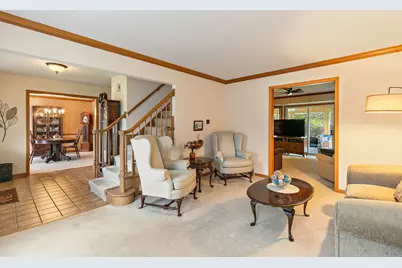 1045 Helen Drive, Algonquin, IL 60102 - Photo 5