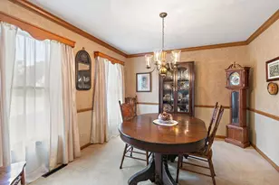 1045 Helen Dr, Algonquin, IL 60102 - Photo 3