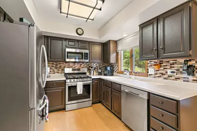 1045 Helen Drive, Algonquin, IL 60102 - Photo 9