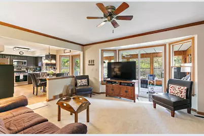 1045 Helen Drive, Algonquin, IL 60102 - Photo 7