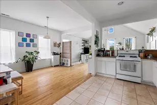 1630 W 21st Pl, Chicago, IL 60608 - Photo 7