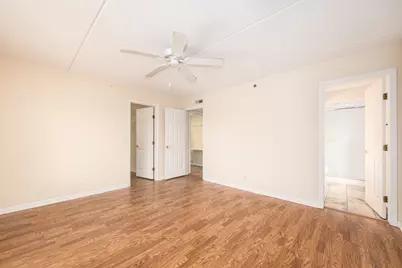 710 Creekside Drive #302, Mount Prospect, IL 60056 - Photo 23