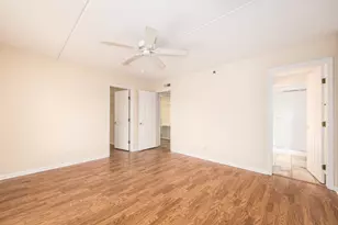 710 Creekside Dr, Mount Prospect, IL 60056 - Photo 23