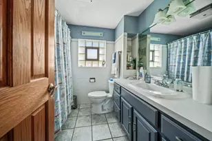 2961 W 97th St, Evergreen Park, IL 60805 - Photo 9