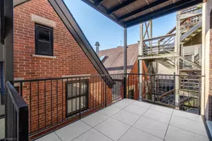 2113 N Kenmore Ave, Chicago, IL 60614 - Photo 23