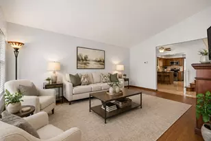 10665 Preston St, Westchester, IL 60154 - Photo 3