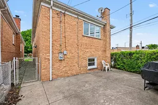 5439 N Neva Ave, Chicago, IL 60656 - Photo 15