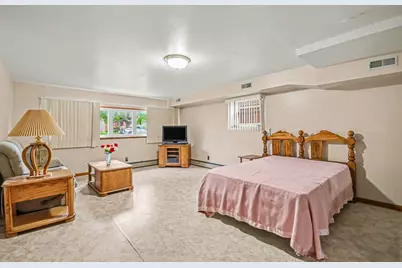 5439 N Neva Avenue, Chicago, IL 60656 - Photo 9
