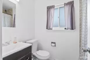 1340 Monomoy St, Aurora, IL 60506 - Photo 7