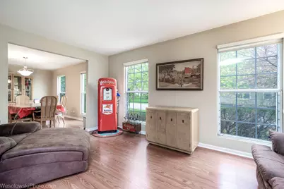 106 Wildflower Way, Streamwood, IL 60107 - Photo 3