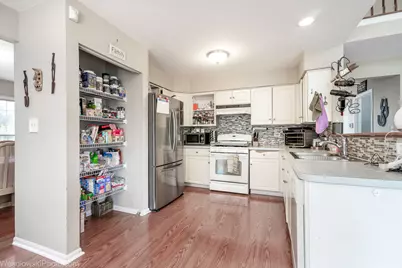 106 Wildflower Way, Streamwood, IL 60107 - Photo 9