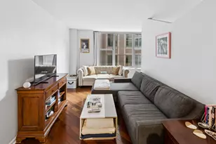 777 N Michigan Ave, Chicago, IL 60611 - Photo 3