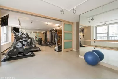 777 N Michigan Avenue #2504, Chicago, IL 60611 - Photo 23
