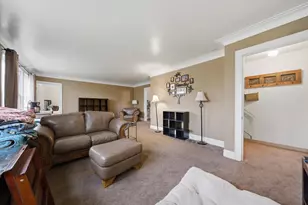 4823 S Little Dr, McHenry, IL 60051 - Photo 5