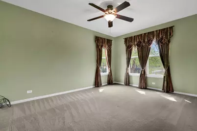 1575 McClellan Drive, Lindenhurst, IL 60046 - Photo 15