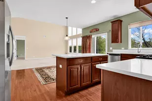 1575 McClellan Dr, Lindenhurst, IL 60046 - Photo 23