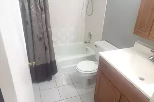 1500 Robin Cir, Hoffman Estates, IL 60169 - Photo 13