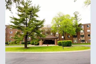 1500 Robin Circle #420, Hoffman Estates, IL 60169 - Photo 1