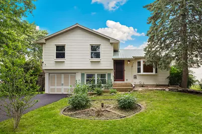 828 Tamms Lane, Bolingbrook, IL 60440 - Photo 1