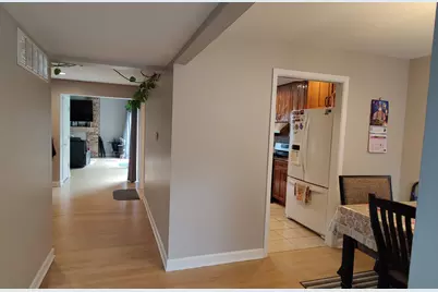 223 Willow Lane, Bloomingdale, IL 60108 - Photo 3