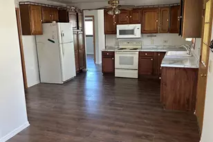 1427 Kildeer Dr, Round Lake Beach, IL 60073 - Photo 5
