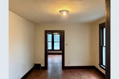 913 W 4th Street, Dixon, IL 61021 - Photo 3