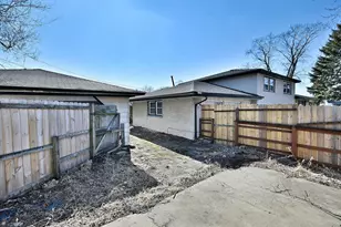14201 Maryland Ave, Dolton, IL 60419 - Photo 33