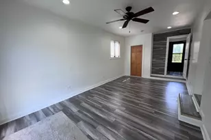 1216 Carswell Ave, Elk Grove Village, IL 60007 - Photo 9