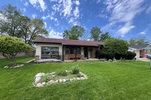 1216 Carswell Ave, Elk Grove Village, IL 60007 - Photo 1