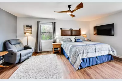 879 Saybrook Lane, Buffalo Grove, IL 60089 - Photo 15