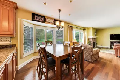 879 Saybrook Lane, Buffalo Grove, IL 60089 - Photo 9