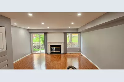 988 Butter Creek Court #4ND, Hoffman Estates, IL 60169 - Photo 3