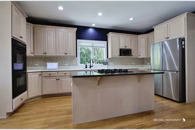 21854 W Murfield Court, Mundelein, IL 60060 - Photo 11