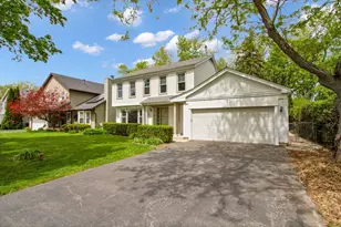 940 French Dr, Mundelein, IL 60060 - Photo 3
