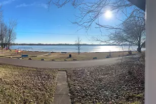 28576 N Parkview Dr, Island Lake, IL 60042 - Photo 23