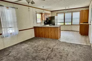 2705 St Vincents Ave, Lasalle, IL 61301 - Photo 5