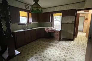 301 Elm St, Cedar Point, IL 61316 - Photo 7