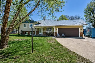 10690 E 1700 North Road, Pontiac, IL 61764 - Photo 9