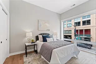 3217 N Clark St, Chicago, IL 60657 - Photo 13