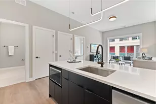 3217 N Clark St, Chicago, IL 60657 - Photo 7