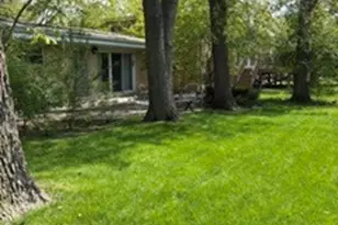 9010 Pottawattami Dr, Skokie, IL 60076 - Photo 5
