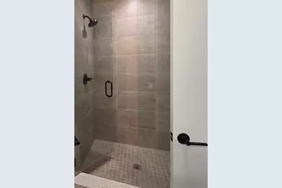3217 N Clark Street #502, Chicago, IL 60657 - Photo 9