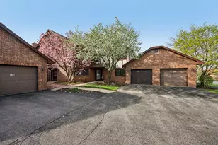 37 Terrace Ln, Lake Zurich, IL 60047 - Photo 1