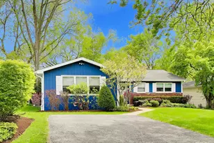 157 Walton St, Barrington, IL 60010 - Photo 3