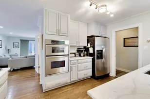 157 Walton St, Barrington, IL 60010 - Photo 13