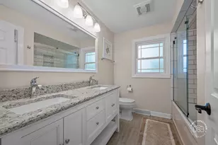 325 Hemlock Ln, Naperville, IL 60540 - Photo 19