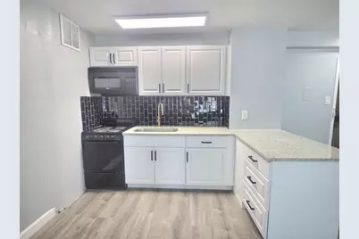 2610 W Balmoral Avenue #105, Chicago, IL 60625 - Photo 7